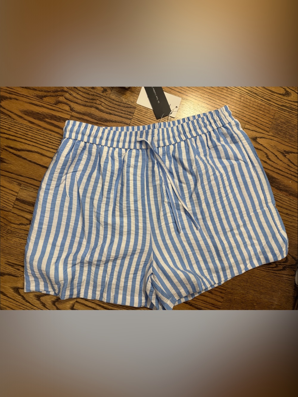 Pretty garden: NWT Blue and White Striped Drawstring Shorts